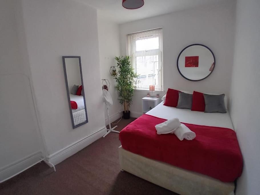 Large Family Home Central Location 3 Double Bedrooms And 1 Single Bedroom Cardiff Zewnętrze zdjęcie